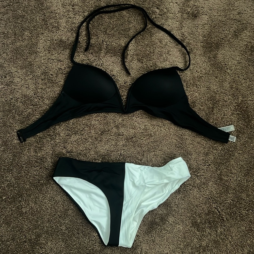 Victoria’s Secret Bikini